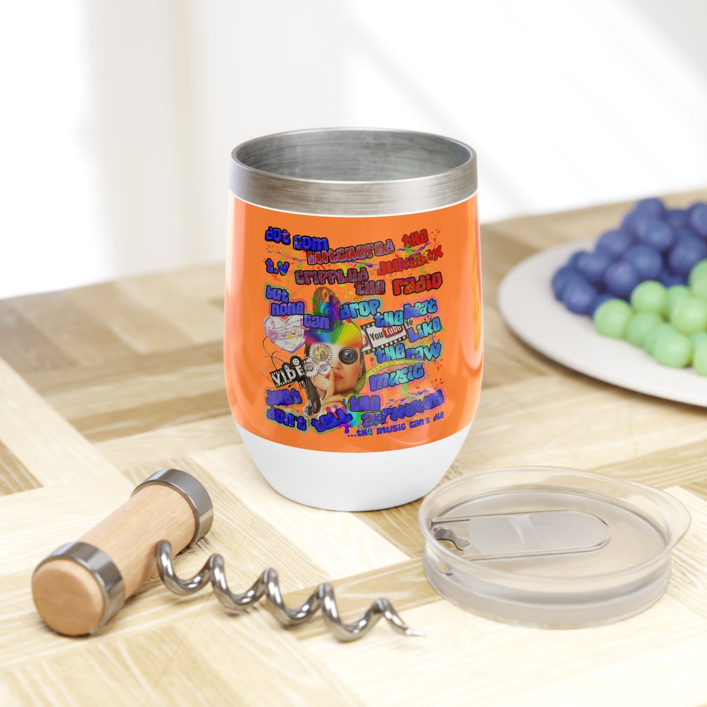 drop the beat - Chill Wine Tumbler (crusta)