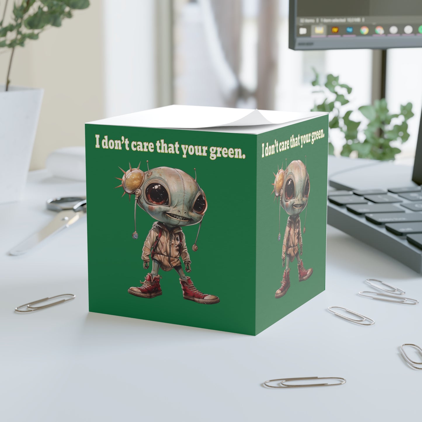 I don't care that your green - note cube (dark green)