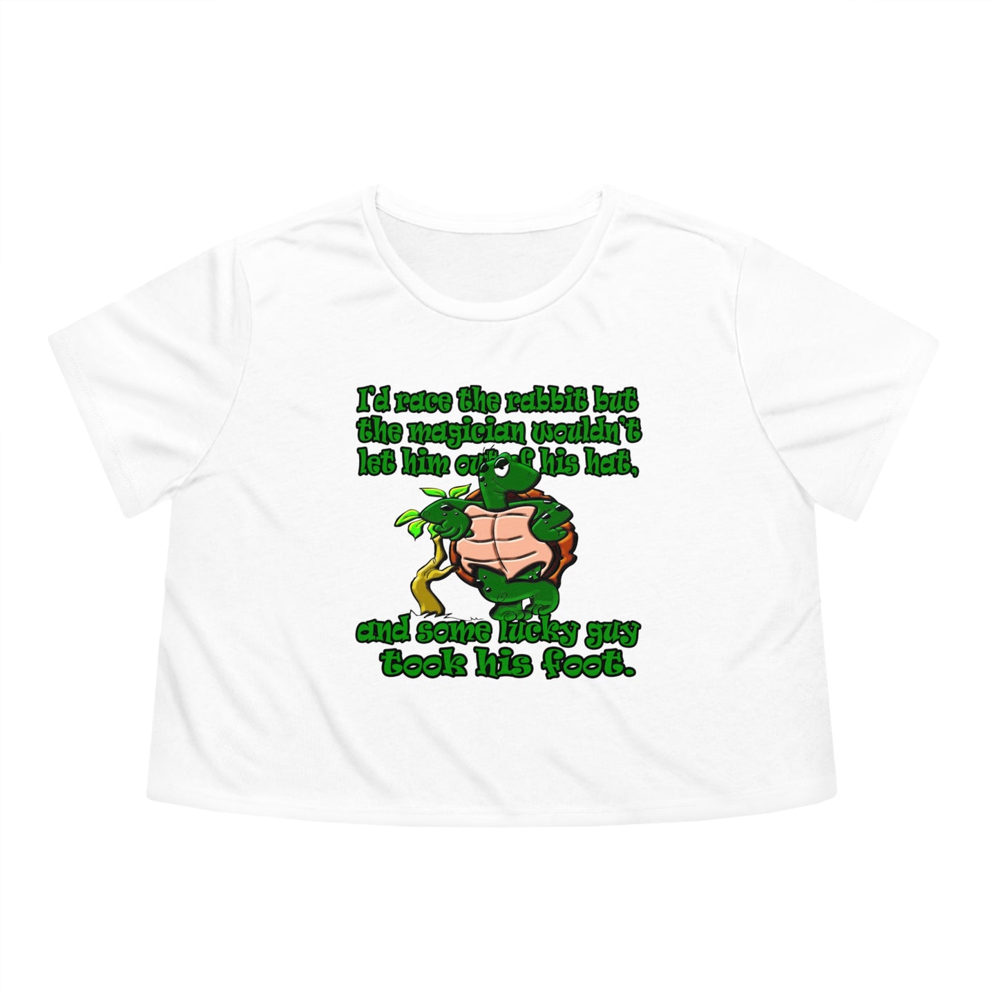 turtle race - Women's Flowy Cropped Tee