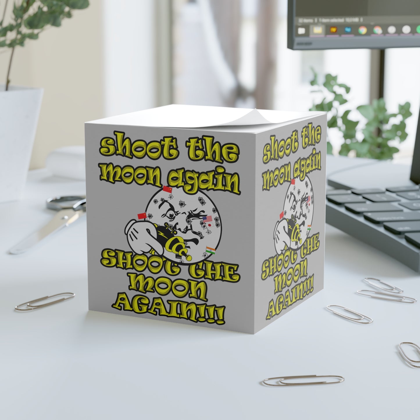 shoot the moon again - note cube (light grey)
