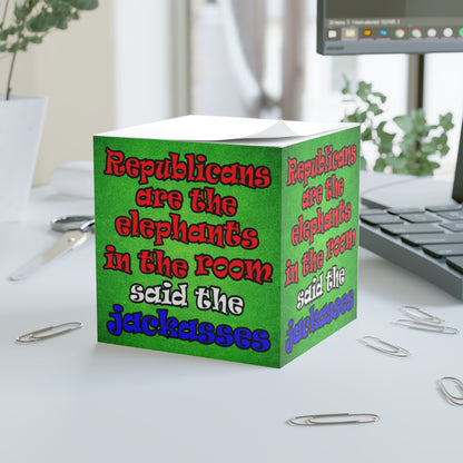 donkeys and elephants - note cube (green turf)