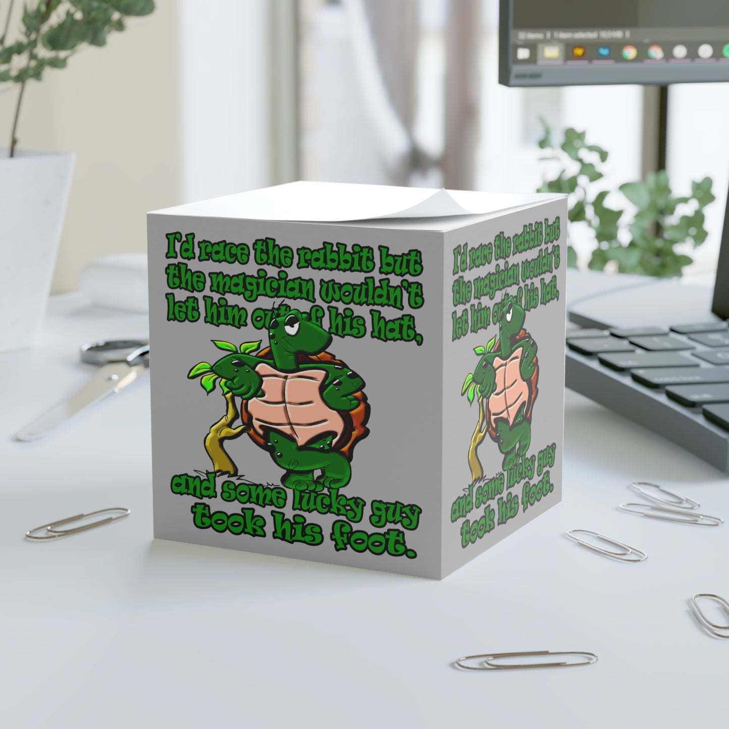 turtle race - note cube (light grey)