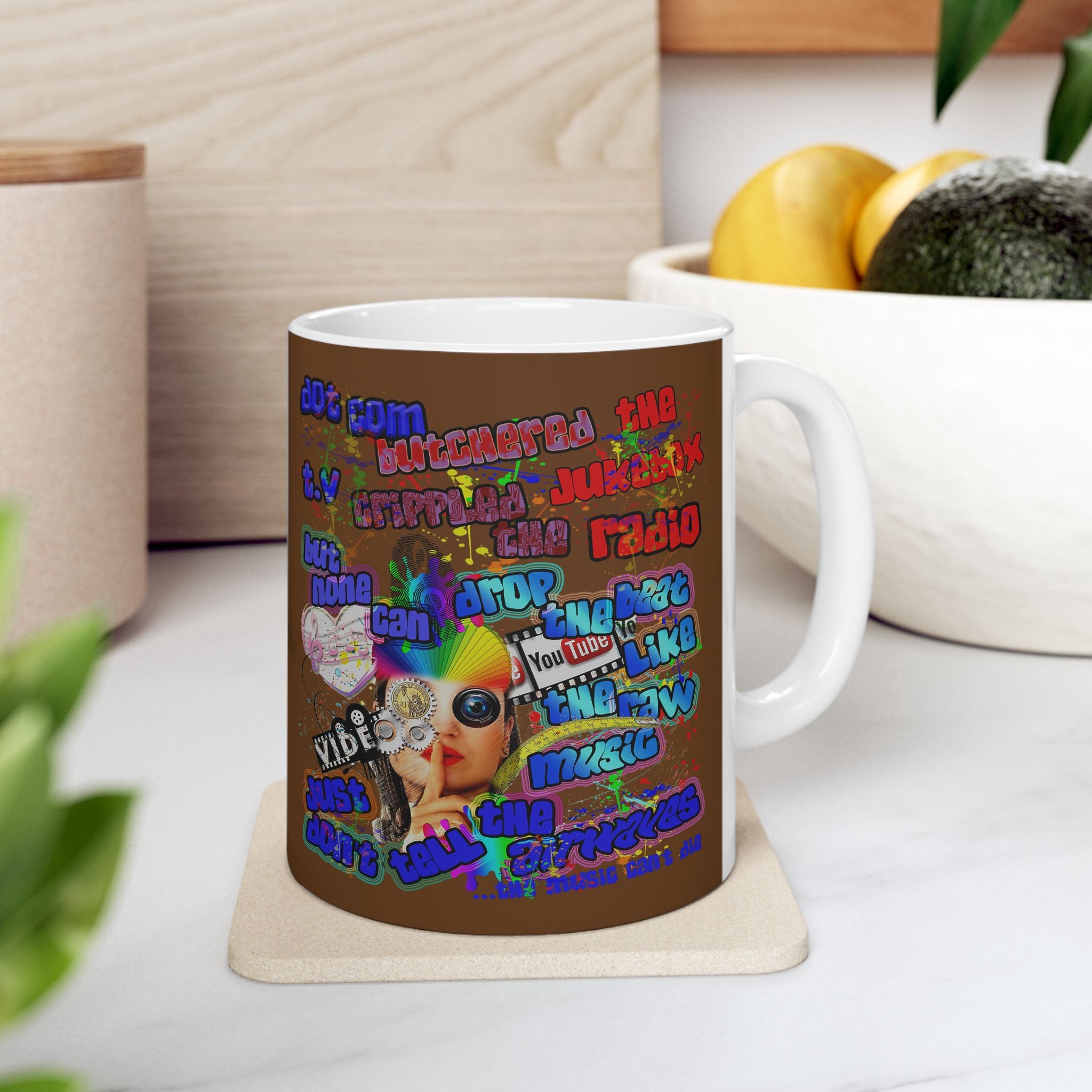 drop the beat - White Mug (brown)