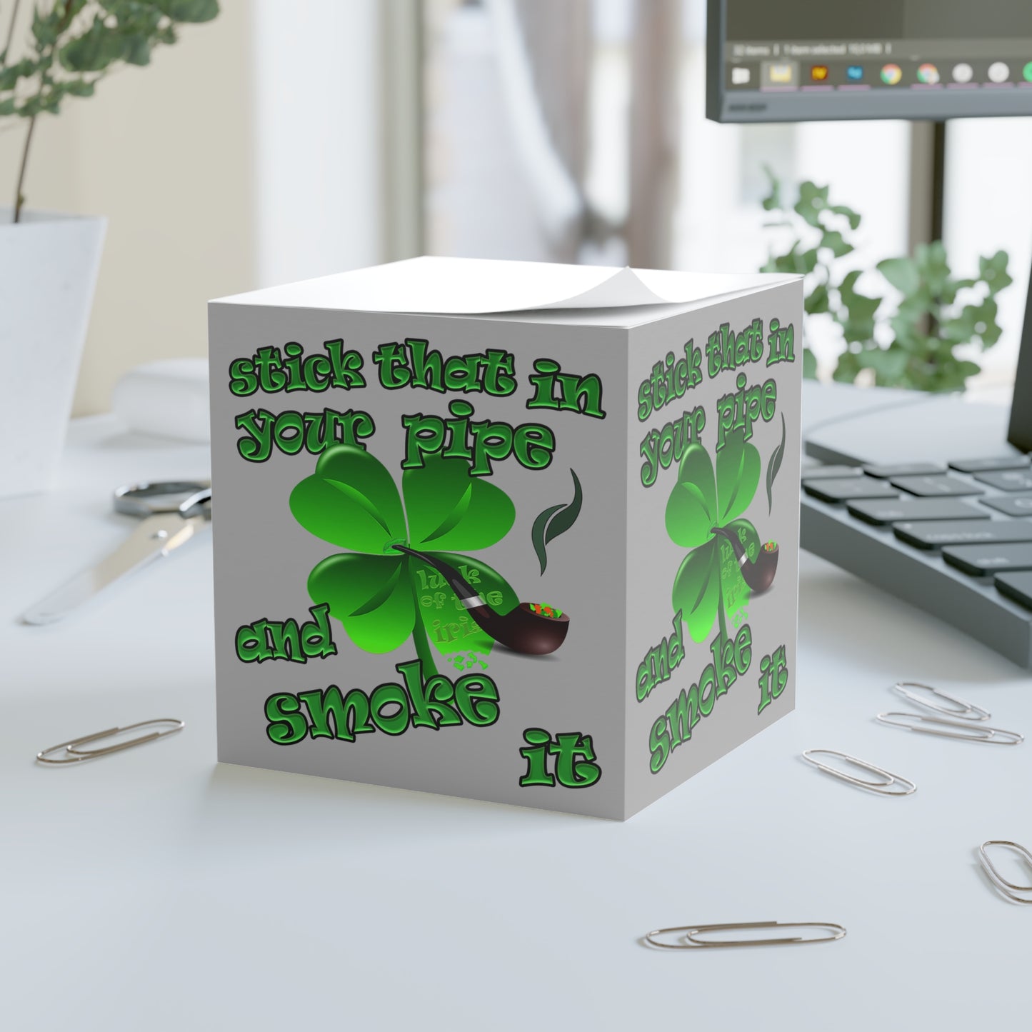 stick that in your pipe and smoke it - note cube (light grey)