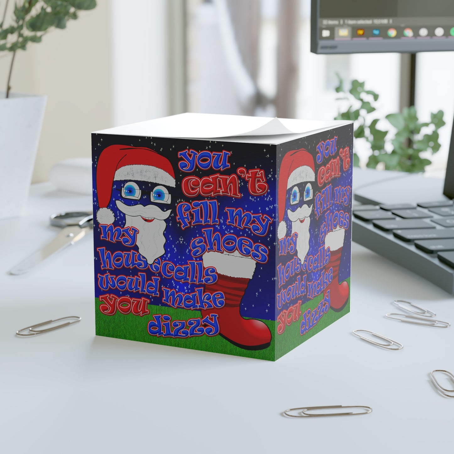 santa's shoes - note cube ('snoops' background)