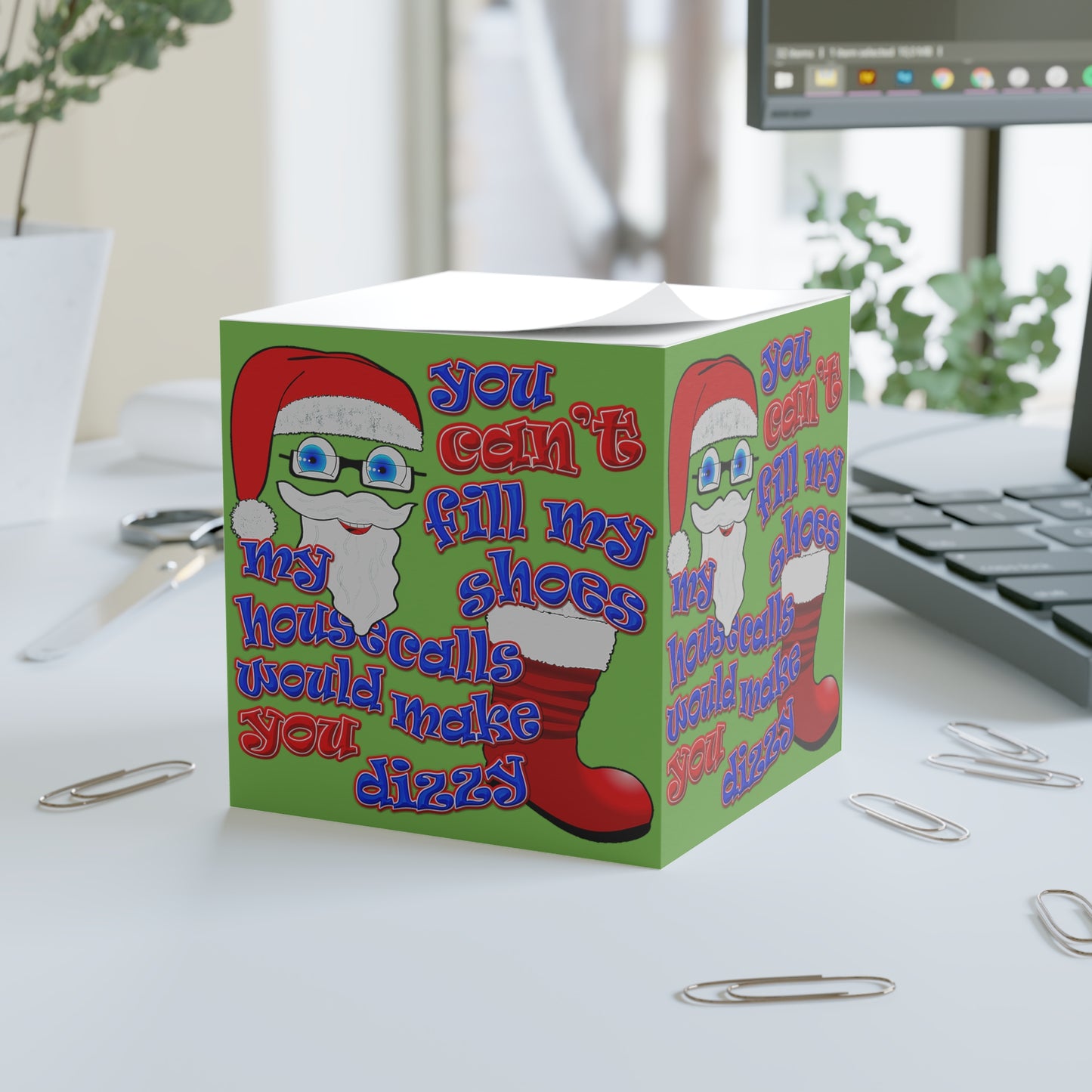 santa's shoes - note cube (green)