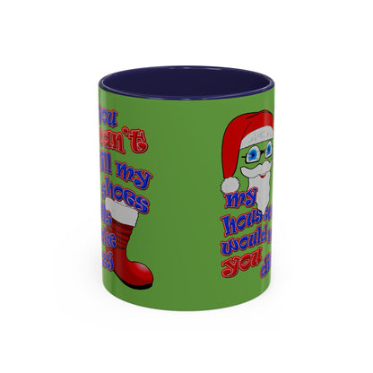 santa's shoes - Accent Mug (green)