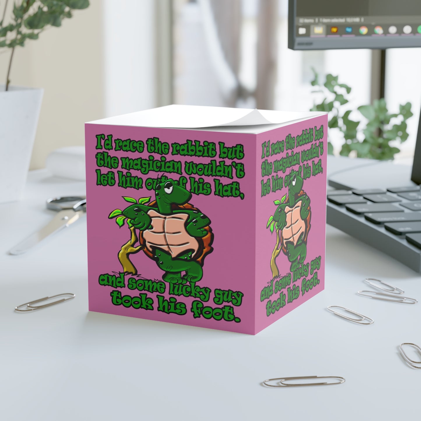 turtle race - note cube (light pink)