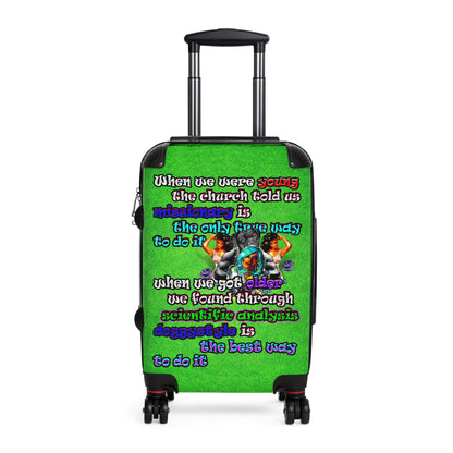 doggystyle - Suitcase (green turf)