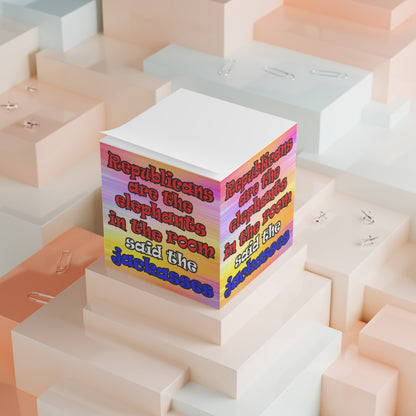 donkeys and elephants - note cube (color blur)