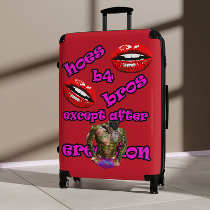 hoes b4 bros - Suitcase (dark red)