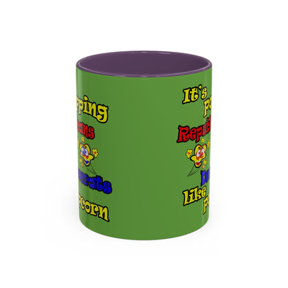 popping like popcorn - Accent Mug (green)