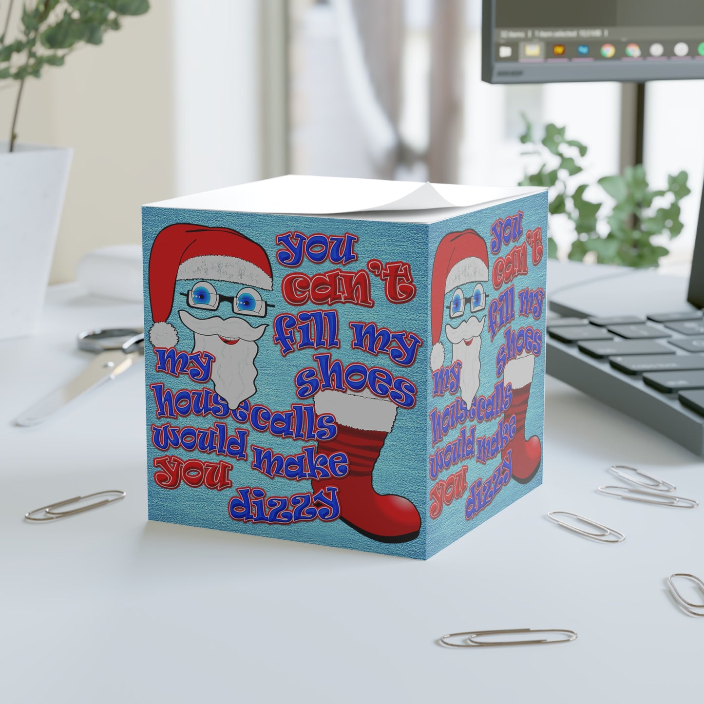 santa's shoes - note cube (faded blue)
