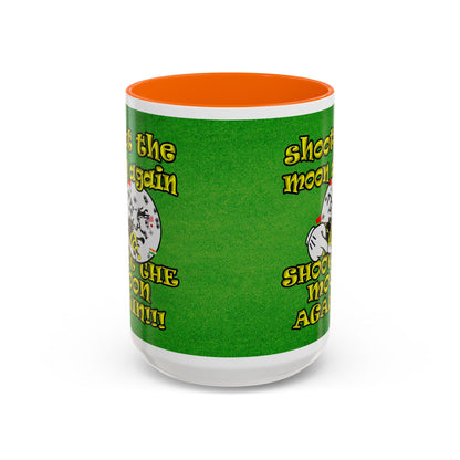 shoot the moon again - Accent Mug (green turf)