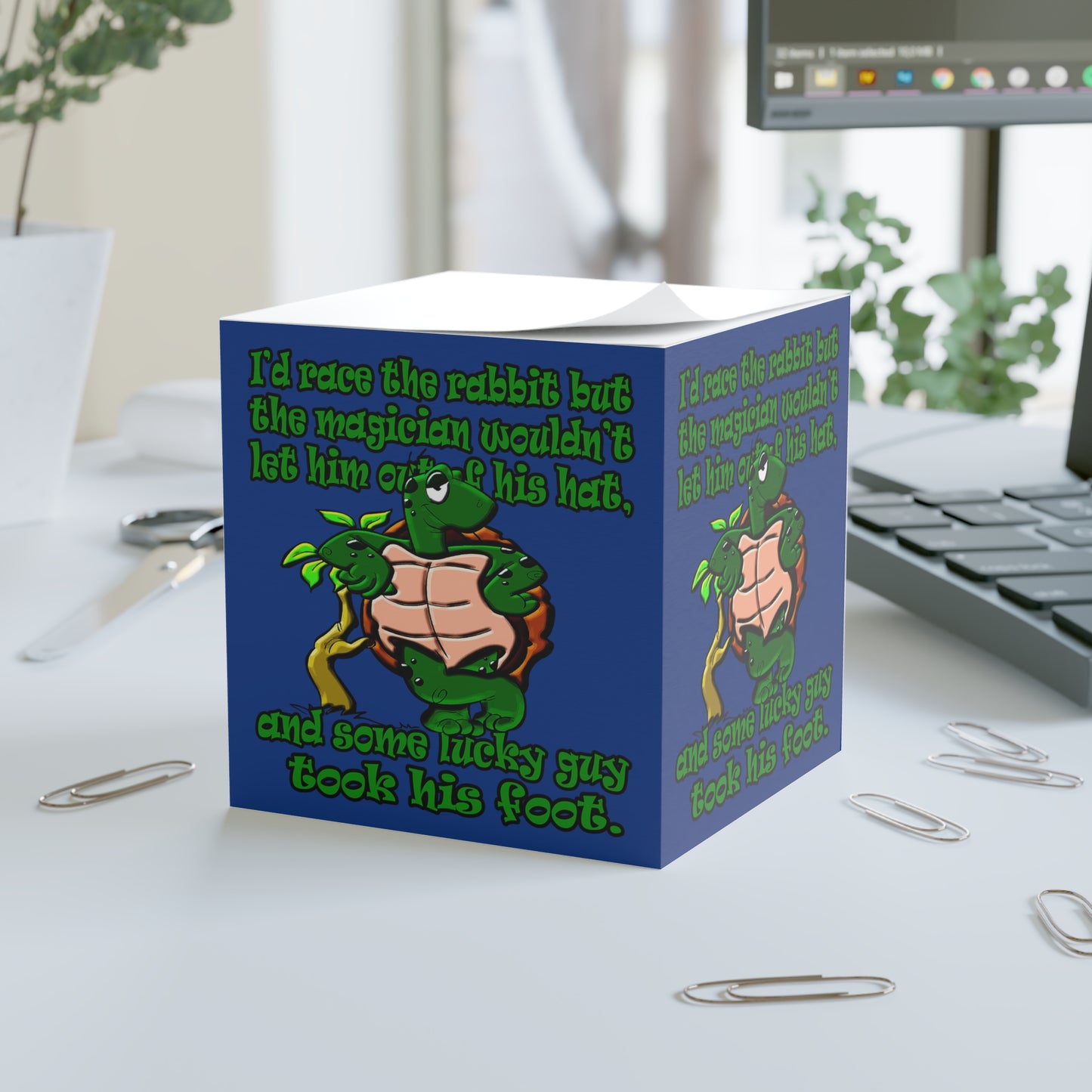 turtle race - note cube (dark blue)