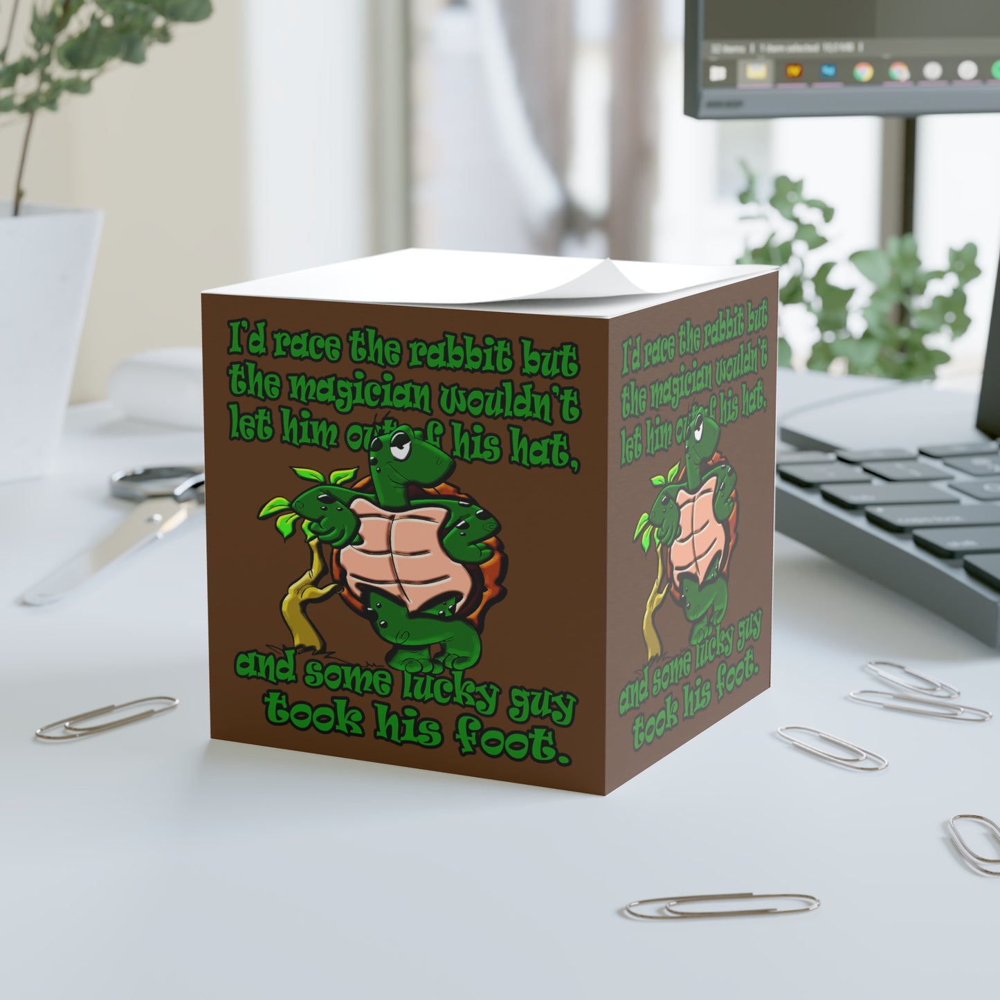 turtle race - note cube (brown)
