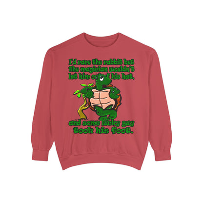 turtle race - Unisex Garment-Dyed Sweatshirt