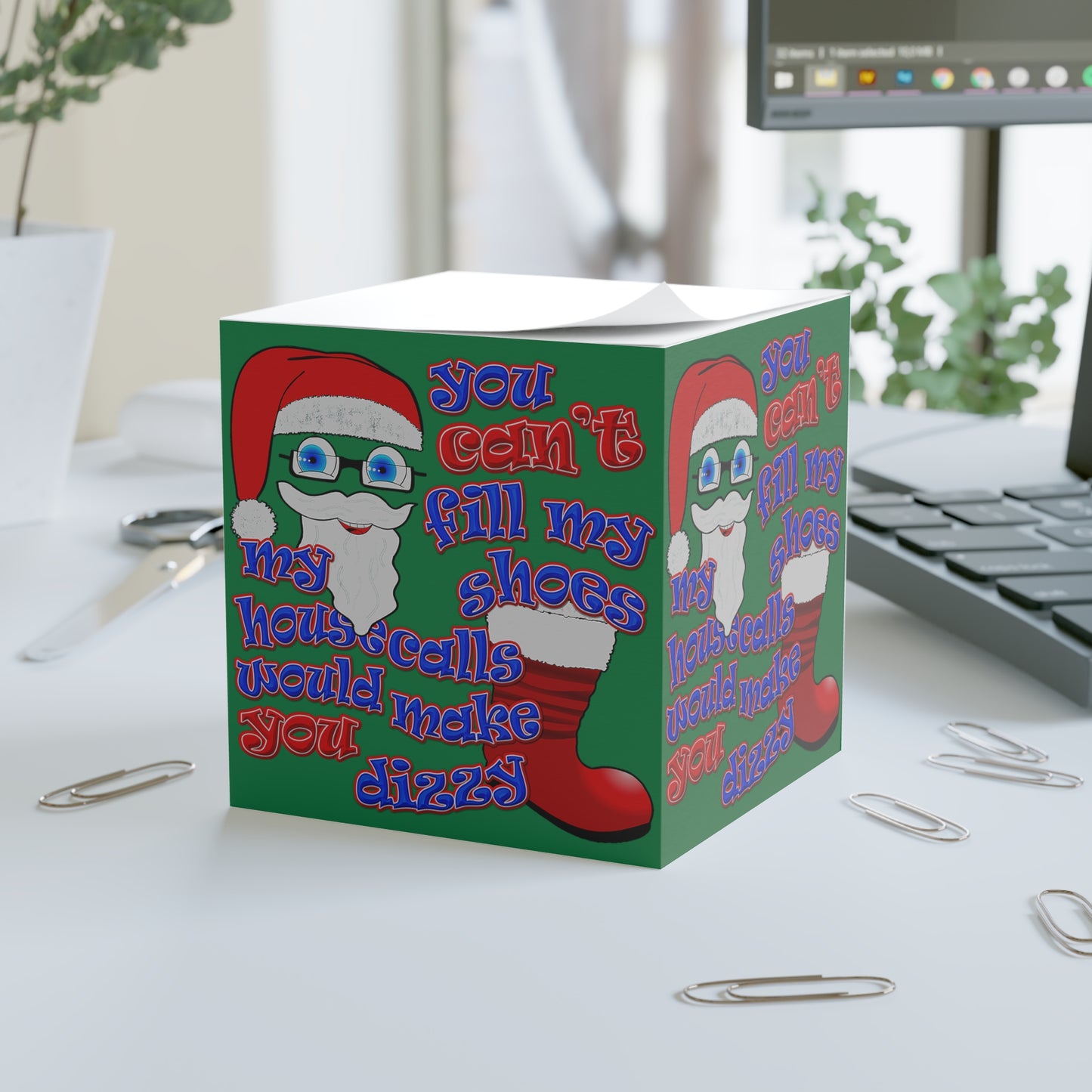 santa's shoes - note cube (dark green)