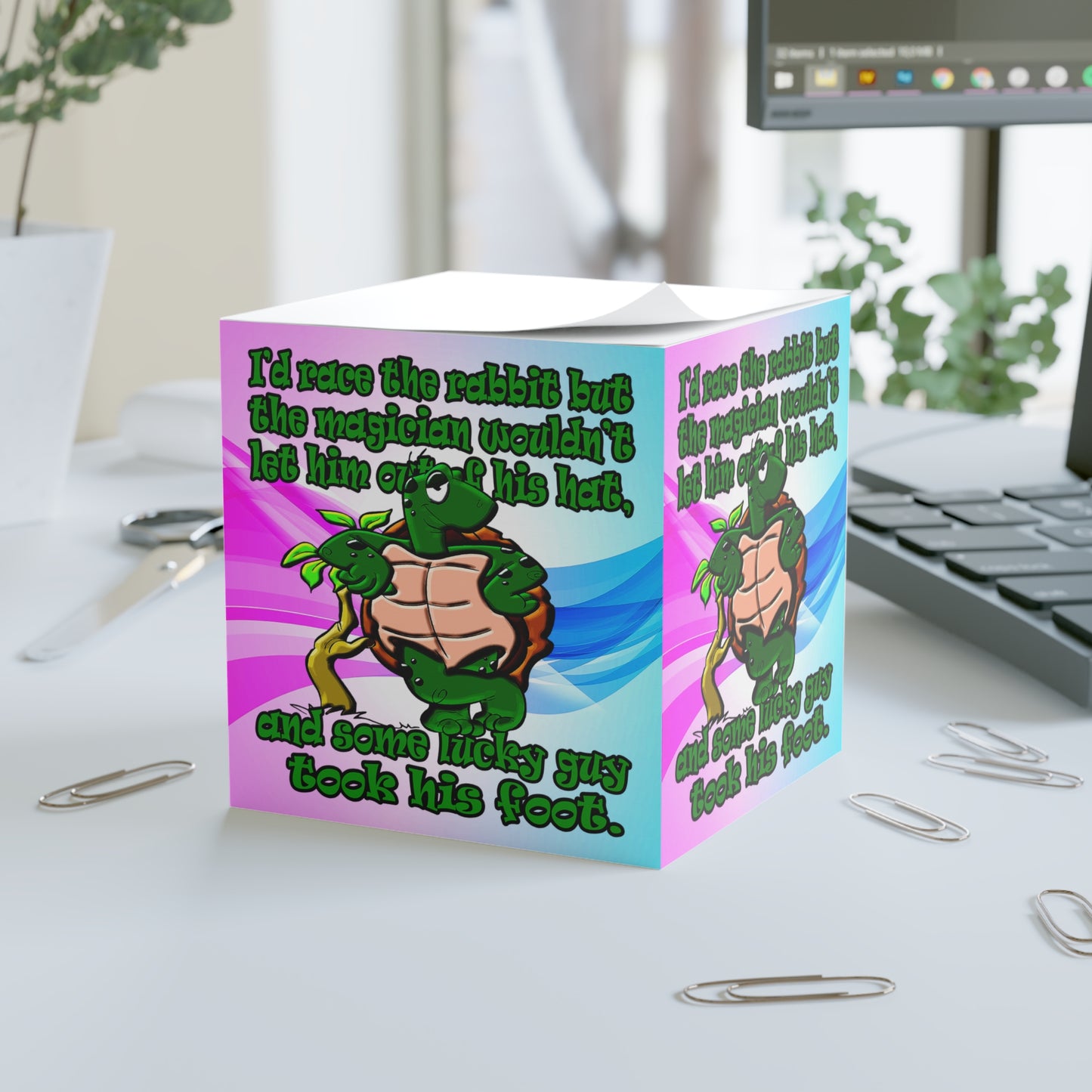 turtle race - note cube (light blue-pink wave)