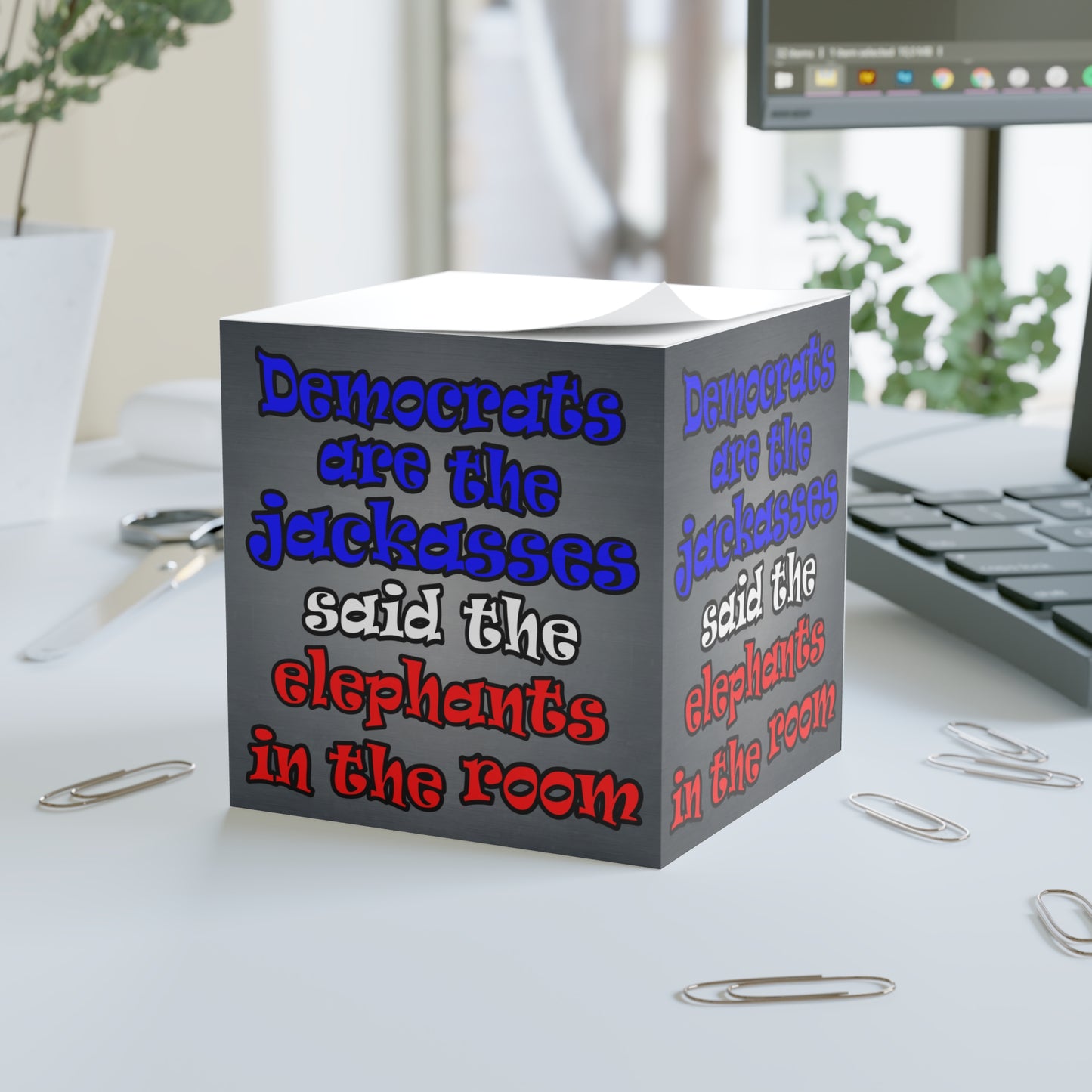 donkeys and elephants - note cube (grey-light grey)