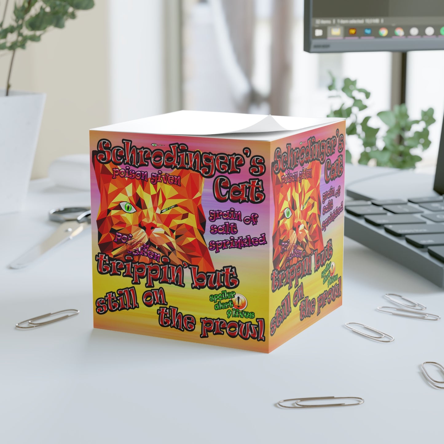 schrodinger's cat - note cube (color blur)