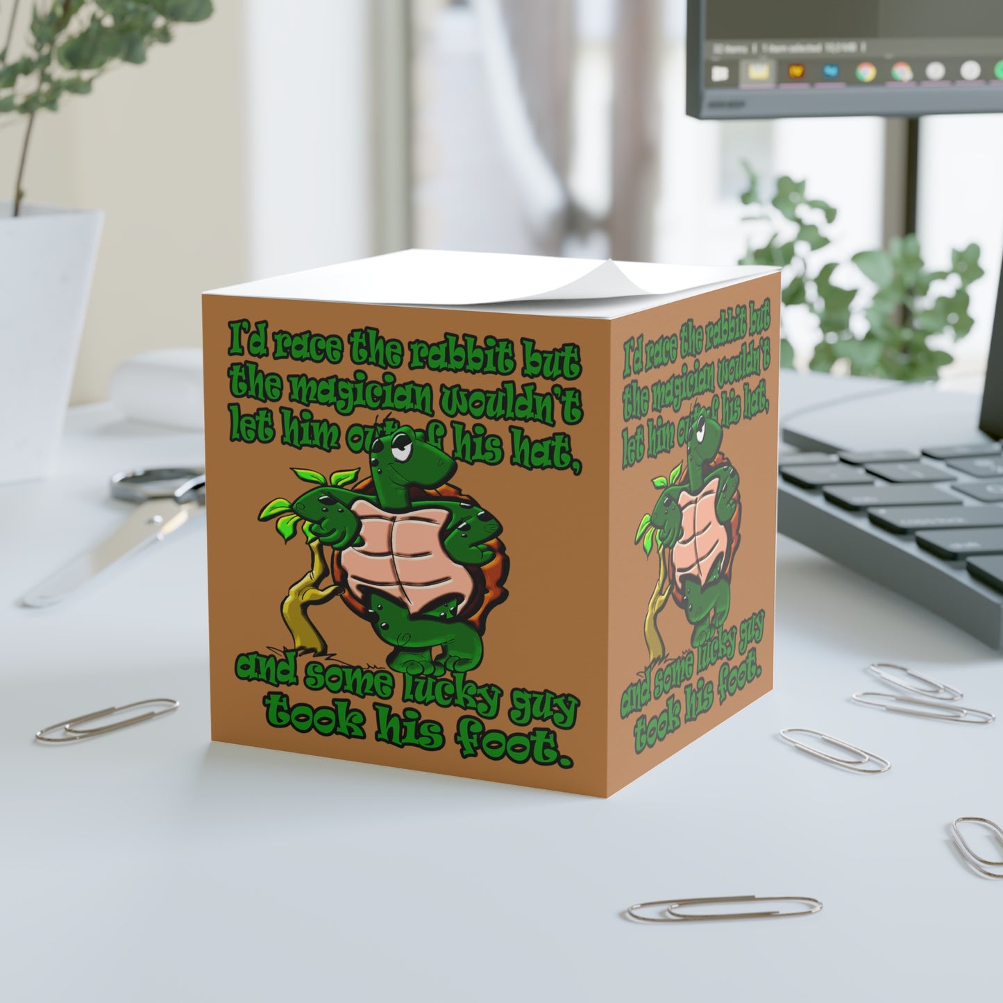 turtle race - note cube (light brown)