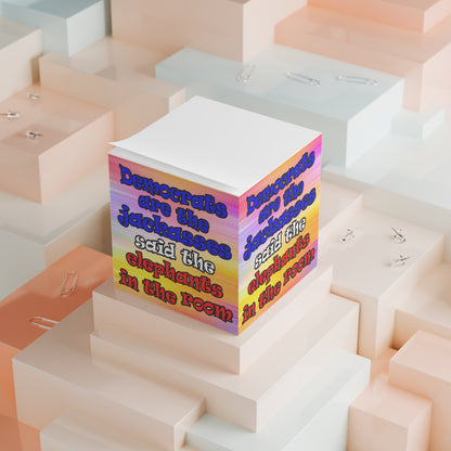 donkeys and elephants - note cube (color blur)