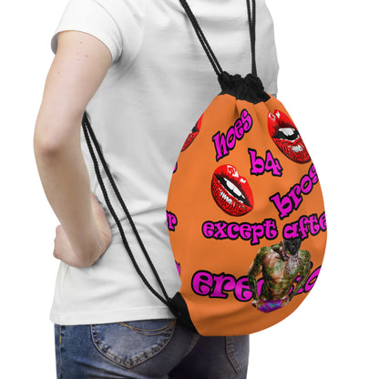 hoes b4 bros - Drawstring Bag (crusta)