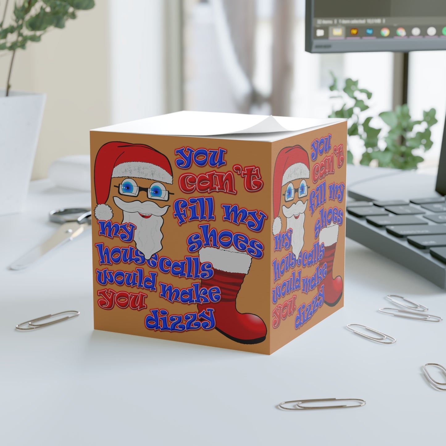 santa's shoes - note cube (light brown)