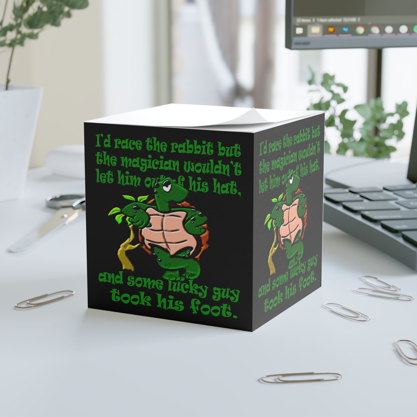 turtle race - note cube (black)