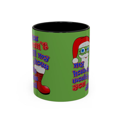 santa's shoes - Accent Mug (green)