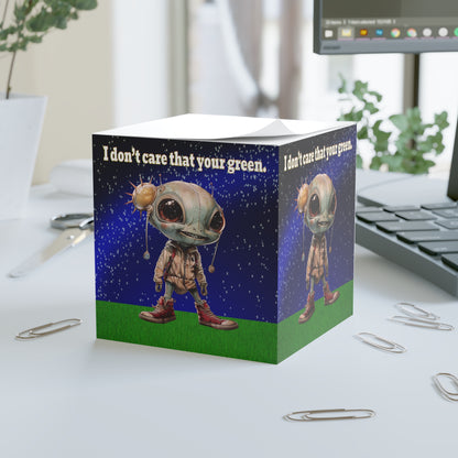 I don't care that your green - note cube ('snoops' background)