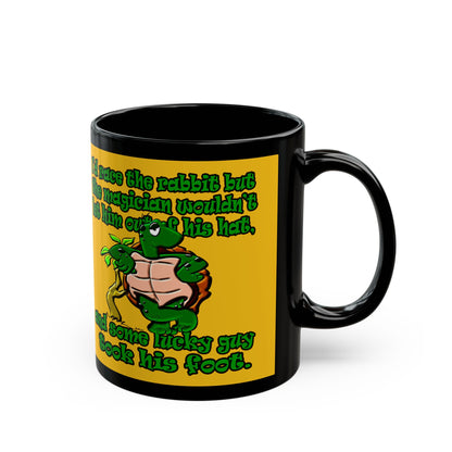 turtle race - Black Mug (yellow)