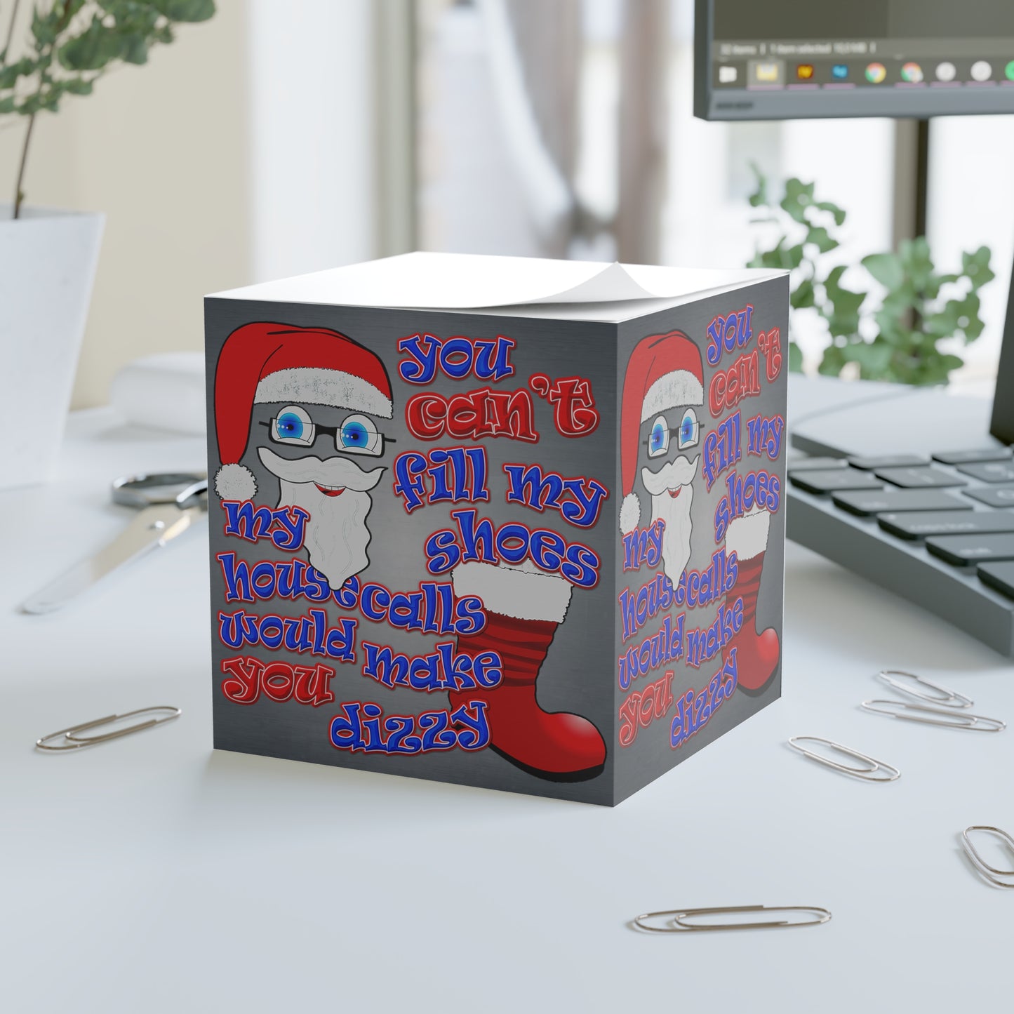 santa's shoes - note cube (grey-light grey)