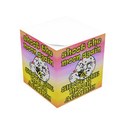 shoot the moon again - note cube (color blur)