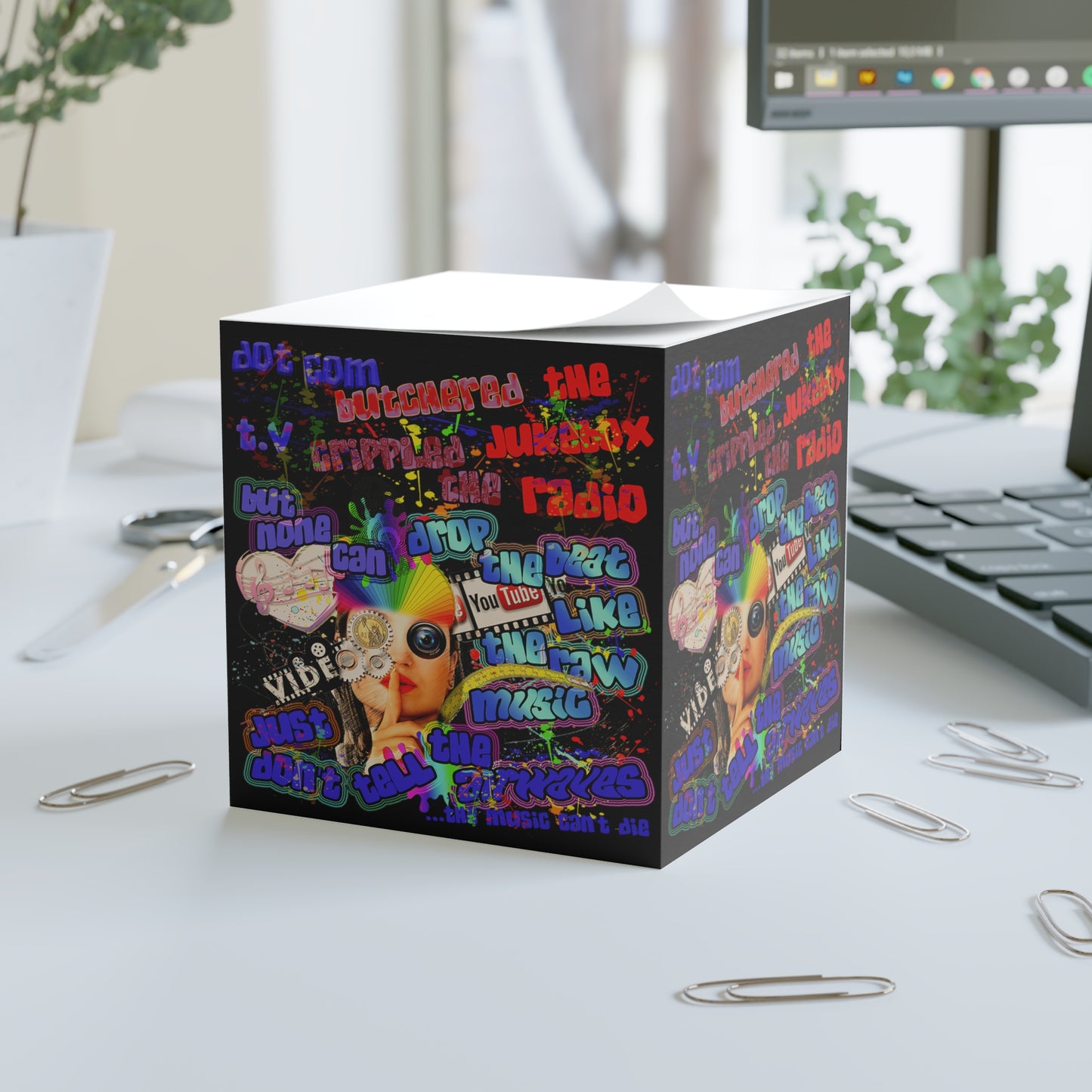 drop the beat - note cube (black)